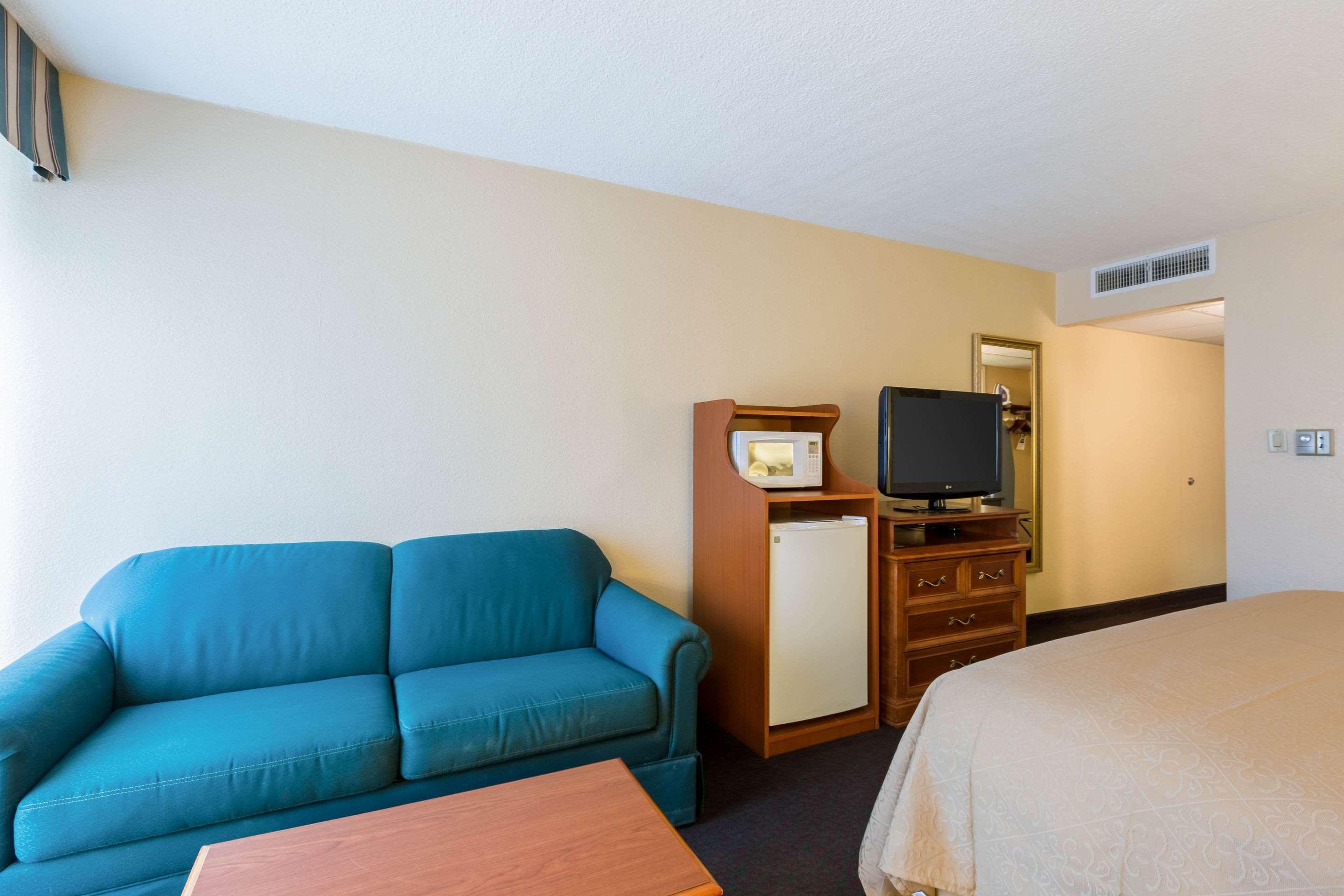 Quality Inn And Conference Center I-80 Grand Island Doniphan Esterno foto