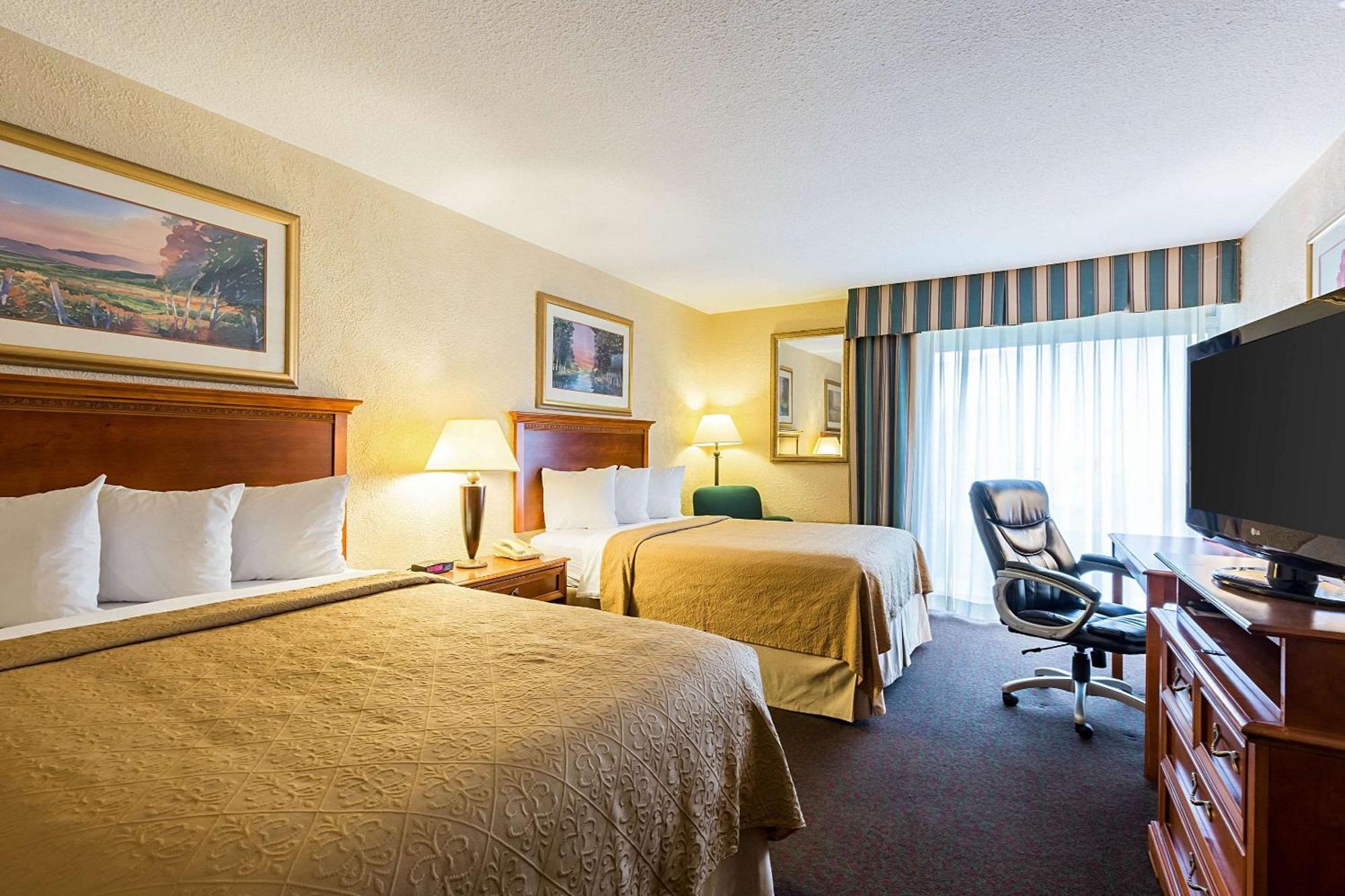 Quality Inn And Conference Center I-80 Grand Island Doniphan Esterno foto