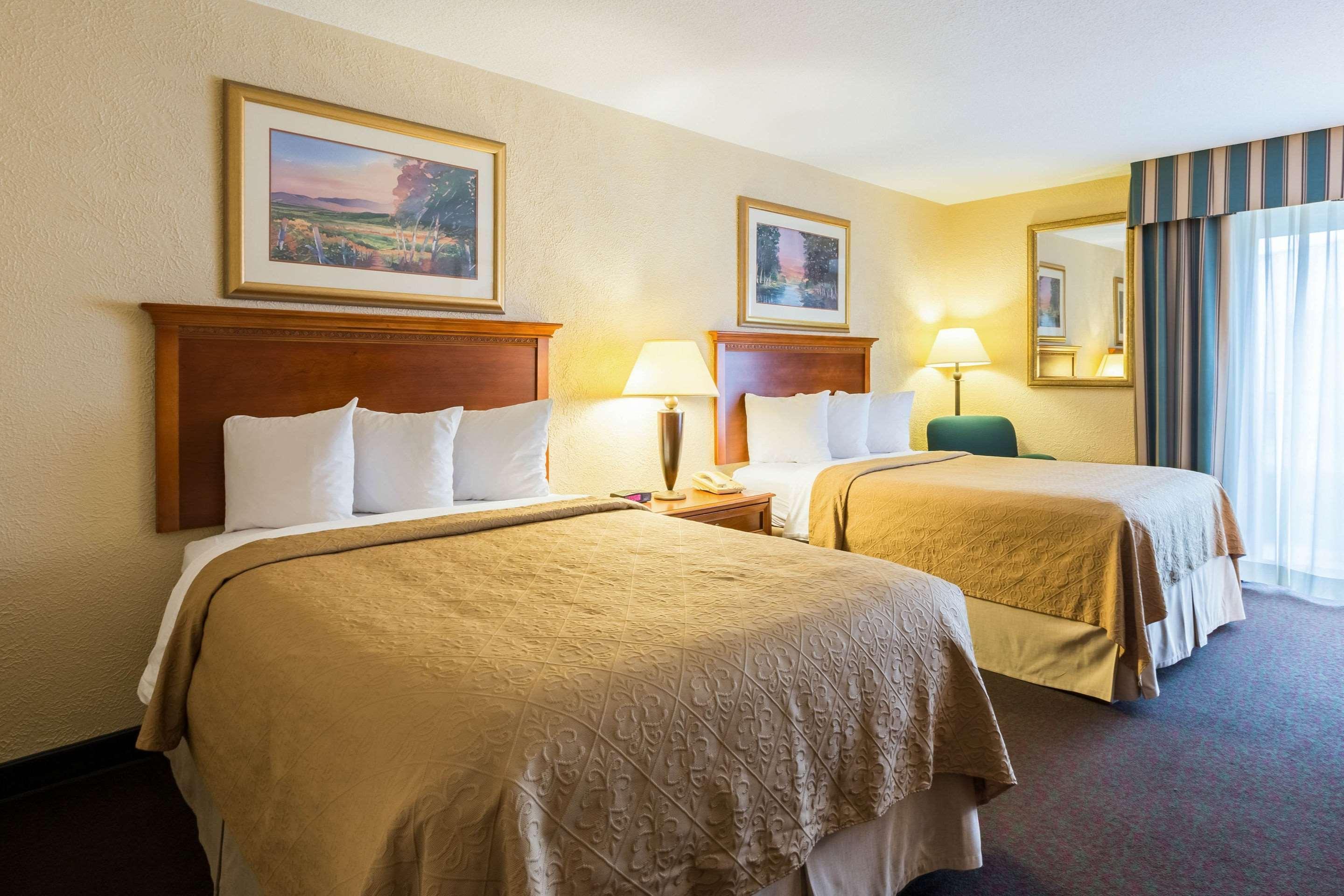 Quality Inn And Conference Center I-80 Grand Island Doniphan Esterno foto