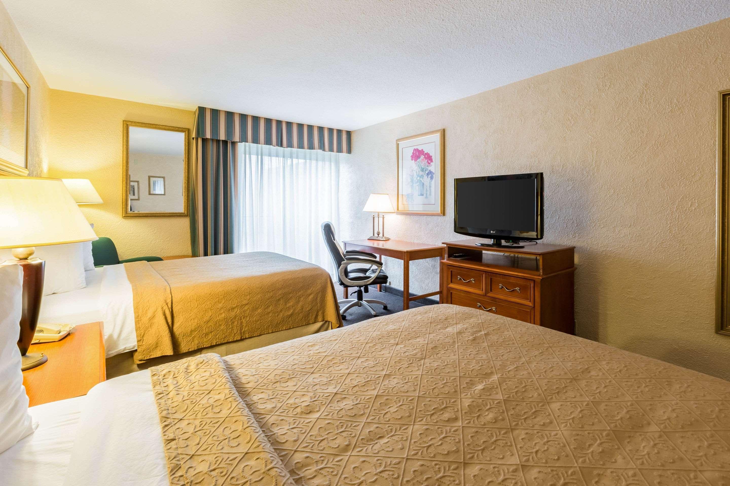 Quality Inn And Conference Center I-80 Grand Island Doniphan Esterno foto