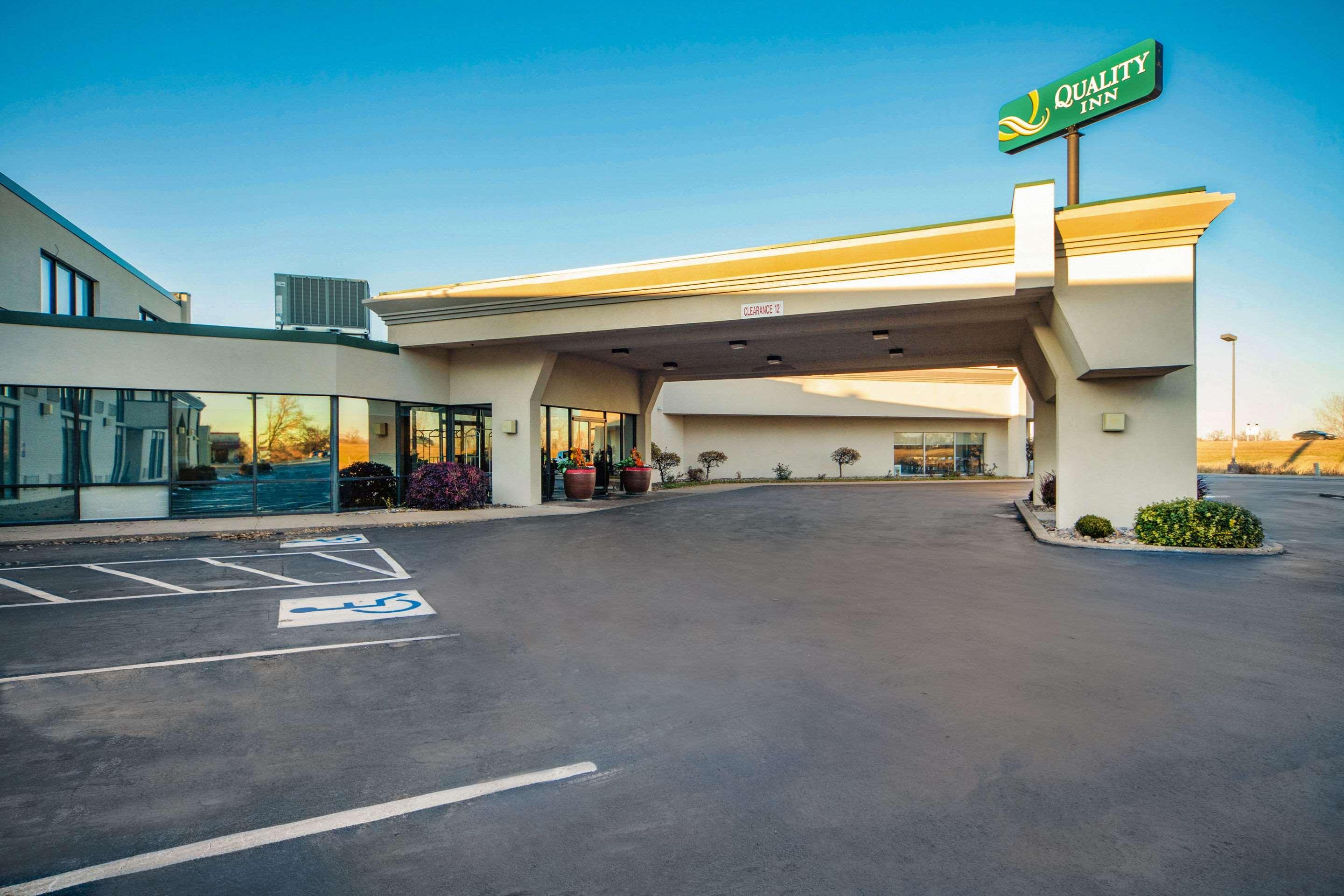 Quality Inn And Conference Center I-80 Grand Island Doniphan Esterno foto