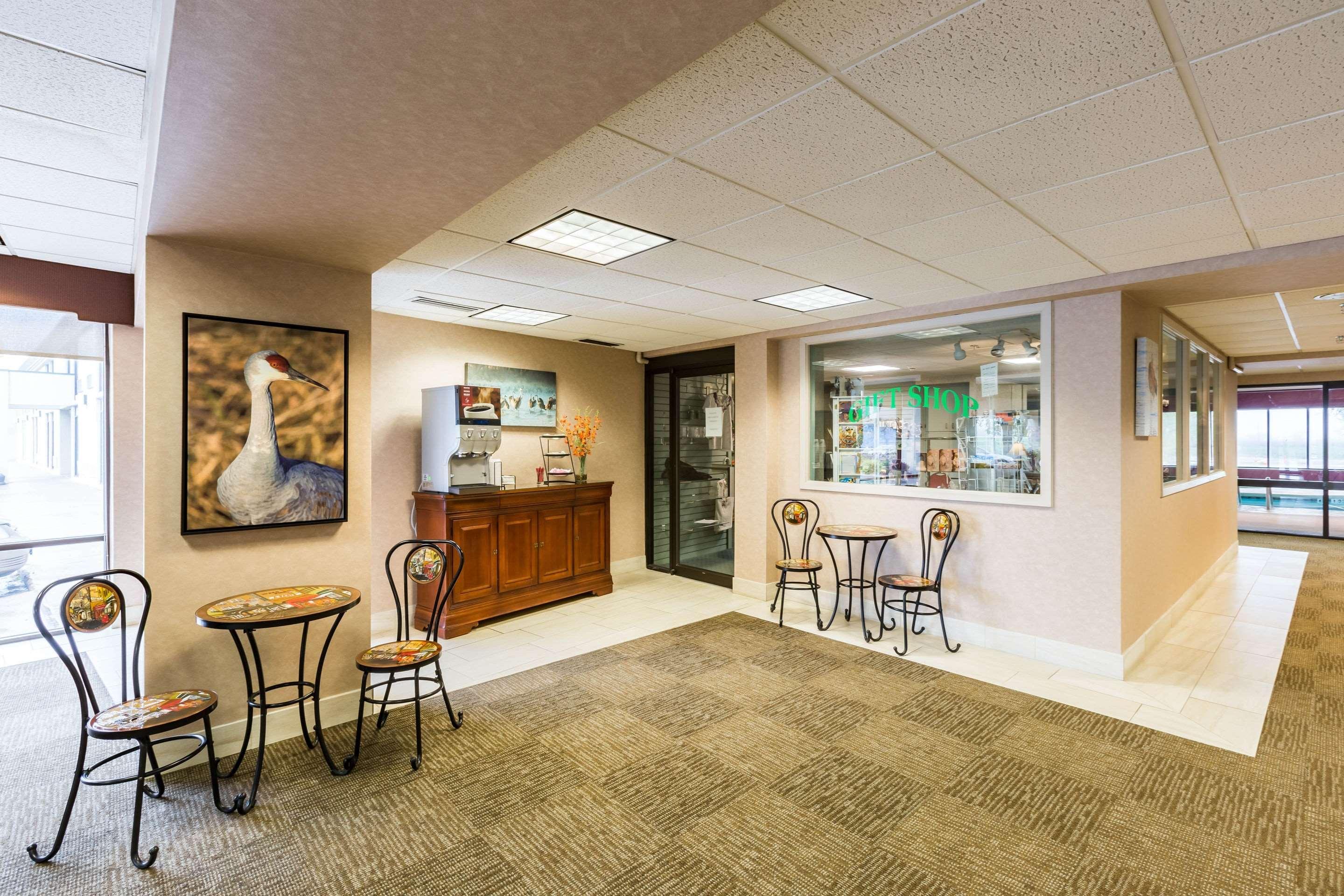 Quality Inn And Conference Center I-80 Grand Island Doniphan Esterno foto