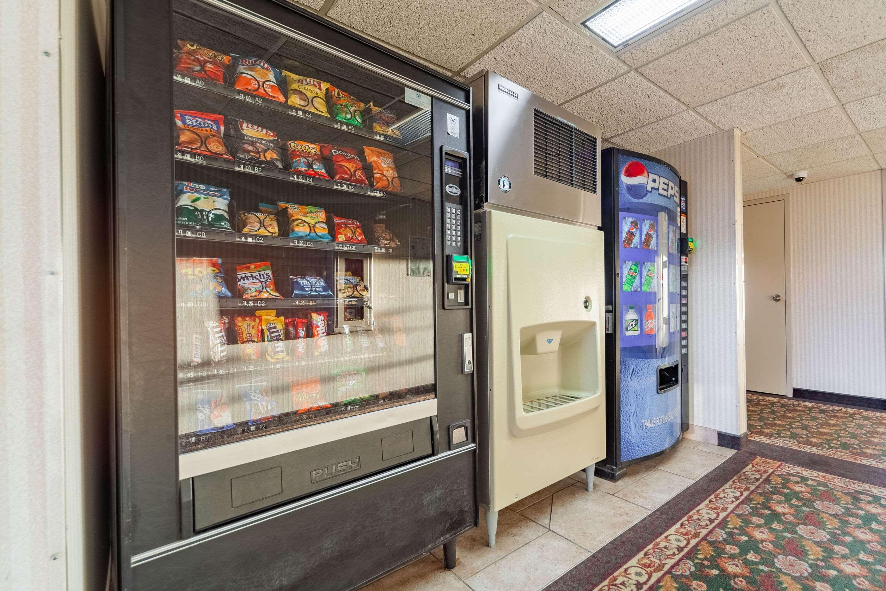 Quality Inn And Conference Center I-80 Grand Island Doniphan Esterno foto