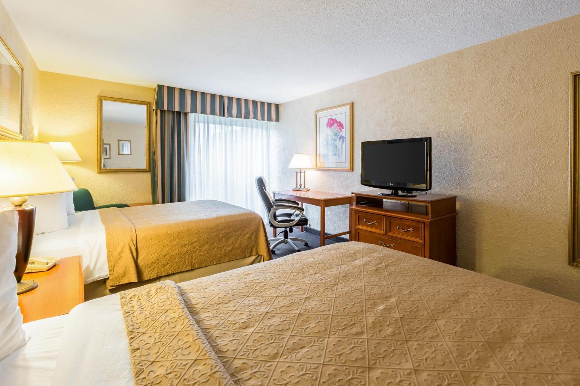 Quality Inn And Conference Center I-80 Grand Island Doniphan Esterno foto