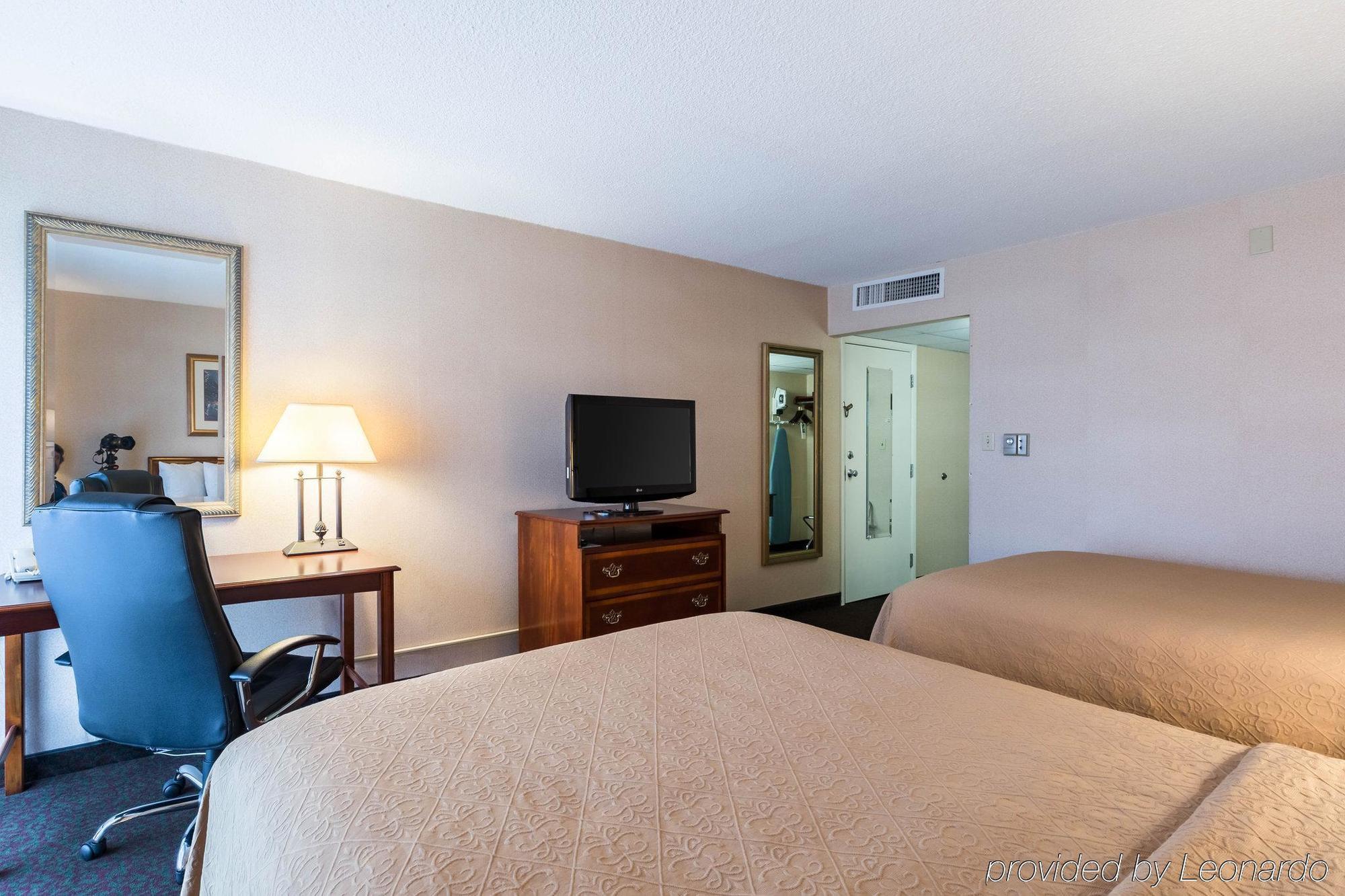 Quality Inn And Conference Center I-80 Grand Island Doniphan Esterno foto