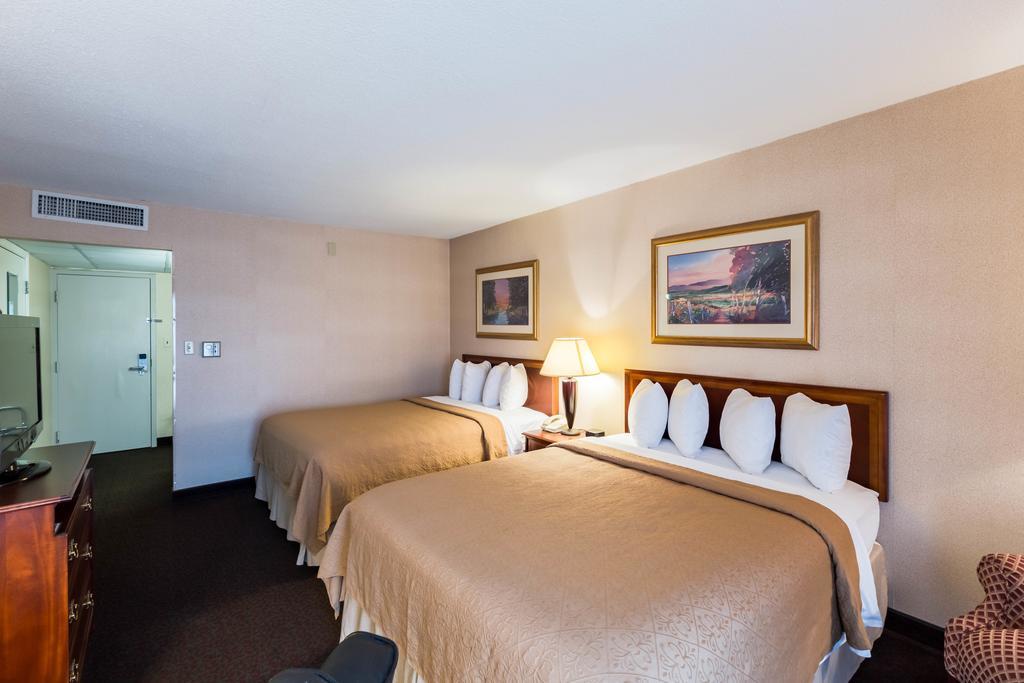 Quality Inn And Conference Center I-80 Grand Island Doniphan Esterno foto